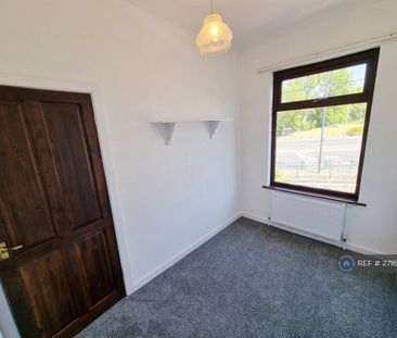 2 bedroom terraced house to rent - Photo 3