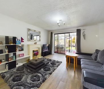 2 bedroom terraced house to rent - Photo 2