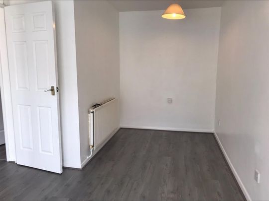 Elkstone Close, Worcester - Photo 1