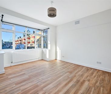 2 Bed Maisonette, Abbey Road, SW19 - Photo 1