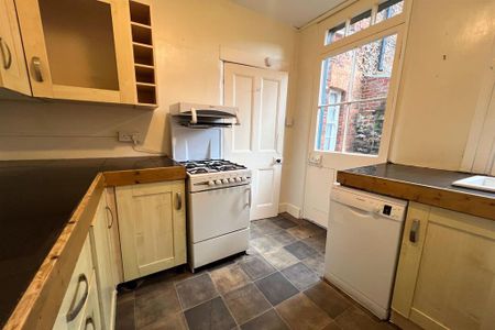 2 bedroom apartment to rent - Photo 4