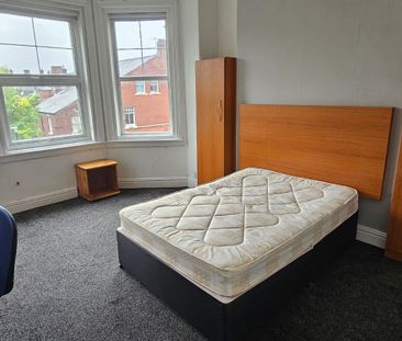 6 Bed - 5 Regents Park Terrace, Hyde Park, Leeds - LS6 2AX - Student - Photo 6