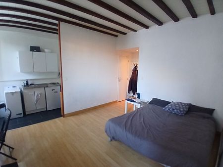 Location Appartement 1 pièce 28m² - Photo 2