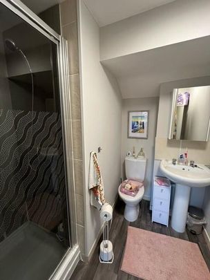 5 bedroom house to rent - Photo 1