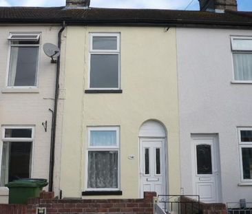 3 bedroom terraced house to rent - Photo 5