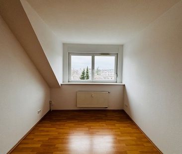 Helle 2-Zimmer-Dachgeschosswohnung freut sich auf Ihren Einzug - Photo 3