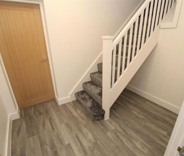 3 bedroom maisonette to rent - Photo 4