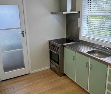 Sunny, Private 2-Bedroom Unit in Top Glendowie... - Photo 5