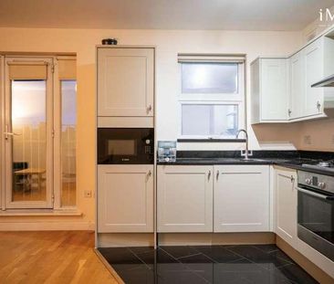 Mitcham Lane, London, SW16 - Photo 1