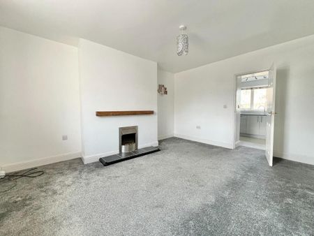 2 bedroom end of terrace house to rent - Photo 5