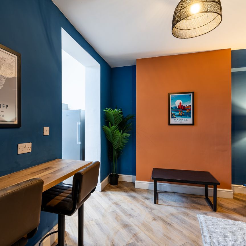 Co-living house, 3 minute stroll to UHW Room 3 - Photo 1