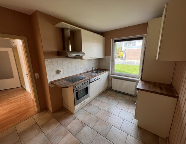 Gemütliche Doppelhaushälfte mit Sonnenterrasse – zentral und ruhig wohnen in Schortens-Heidmühle - Photo 1