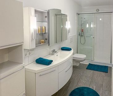 RAUMRIESE IN IDYLLISCHER LAGE MIT RIESENTERRASSE - FRIEDRICHSDORF - Photo 2