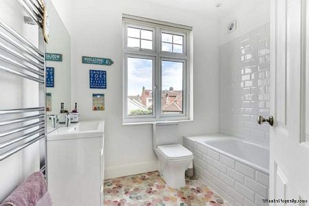 3 bedroom property to rent in Hove - Photo 4