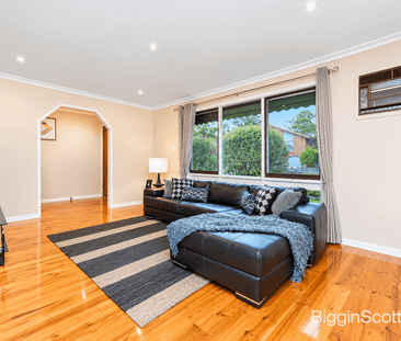 Spacious Family Home with Gardening Included!!! - Photo 1