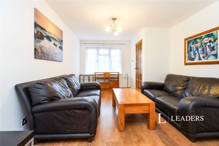 3 bedroom house to rent - Photo 3