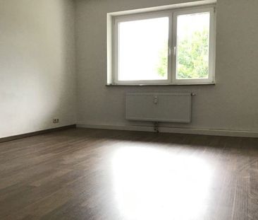 Superruhige Lage im grünen Isinger Feld! Topwohnung mit Balkon und Tageslichtbad - Photo 1