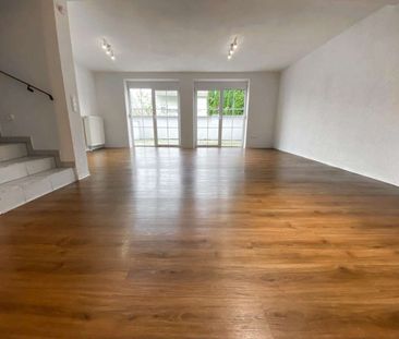 Rodenbach, Reiheneckhaus mit 6 ZKB, 2 Bäder, Gäste-WC, Carport, Ter... - Photo 4