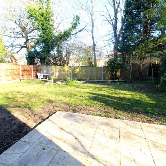 4 bedroom detached house to rent - Photo 1