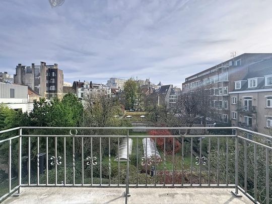 Appartement te huur - Photo 1