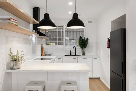 Modern home - Photo 3