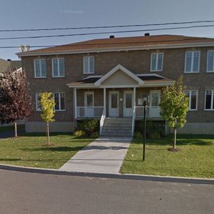 Grand 5 ½ Bien éclairé , Propre - Photo 3