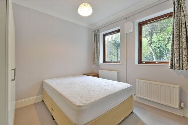 Lyncroft Gardens - Photo 1