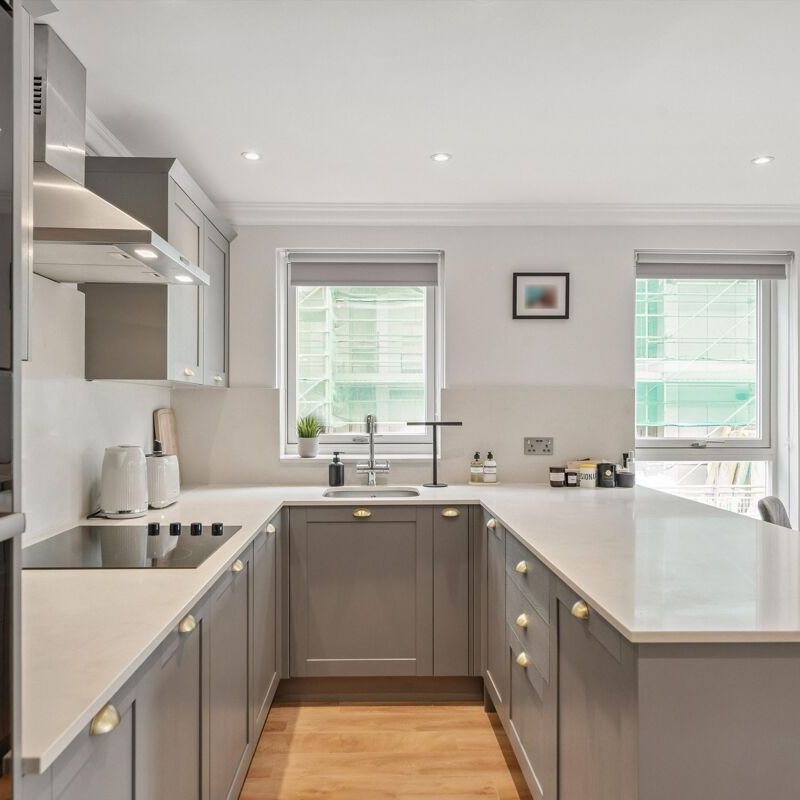 An immaculate two bedroom apartment in Chelsea, SW10 - Photo 1