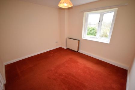 3 bedroom flat to rent - Photo 3