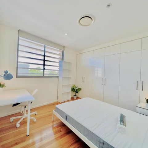 2 bed 2 bath - Photo 1