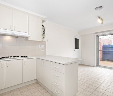 Unit 10/68 Fewster Road, Hampton. - Photo 3