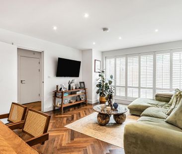 3 bedroom end of terrace house to rent - Photo 3