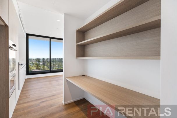 Brand-New Luxury 2-Bedroom Apartment for Rent in Merrylands - Photo 1