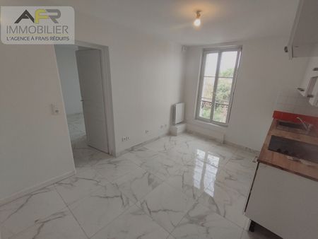 Location Appartement 2 pièces 29m² - Photo 2