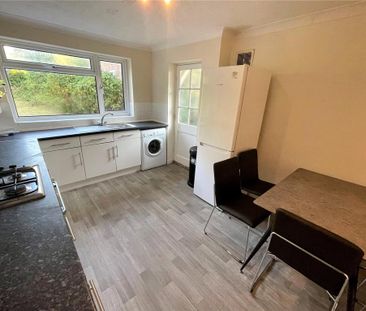 5 bedroom detached house to rent - Photo 4