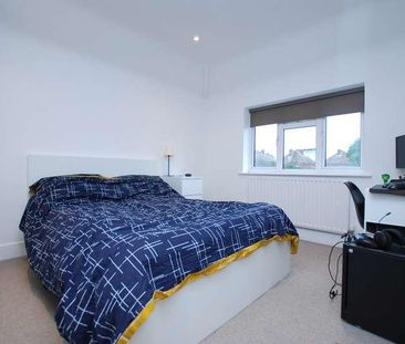 Ardmore Avenue, Guildford, Surrey, GU2 - Photo 3