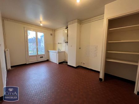 Location Appartement 1 pièce 28m² BEAUVAIS 60000 - Photo 2