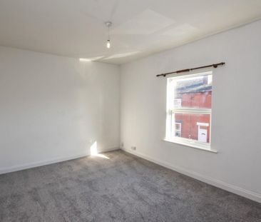 2 bed House - Mid Terrace for Rent - Photo 5