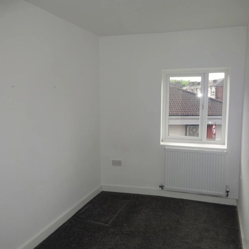 Eastway, Shaw, Oldham, OL2 - Photo 1