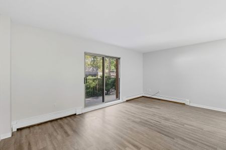 For Lease - 103 Emerald Street, Hamilton, Ontario - Photo 5