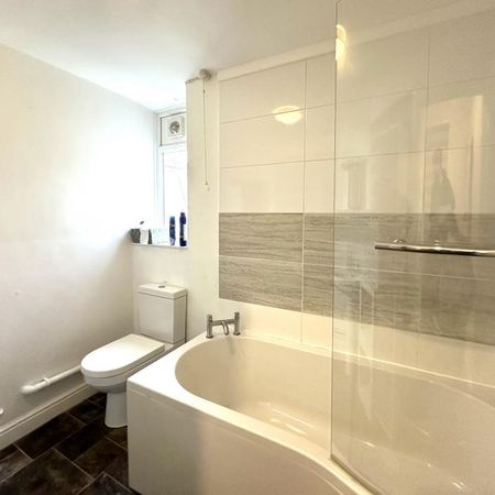 1 bedroom house of multiple occupation to rent - Photo 3