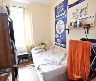 3 Bed - Trewhitt Road, Heaton - Photo 5