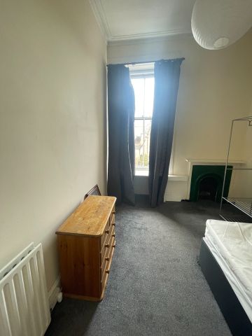 4 Bed Flat, Otago Street, G12 - Photo 4