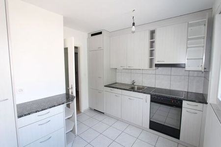 Family apartment with 4 rooms in a quiet location on the 2nd floor - Photo 5