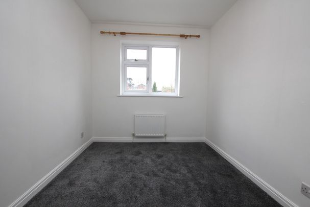 2 Bedroom Mid Terraced House, Chester - Photo 1