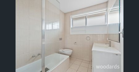 Neat & Spacious Home in Prime Location - Photo 4