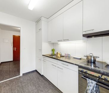 Praktisch und zentral - Ideal für Singles! - Photo 1