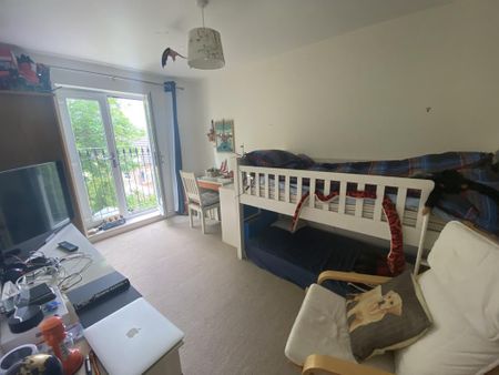 3 bedroom terraced house to rent - Photo 3