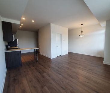 For Lease - 3078 Sixth Line Unit# 325, Oakville, Ontario - Photo 5