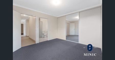 Stylish & Spacious - Ready to Move In - Photo 5